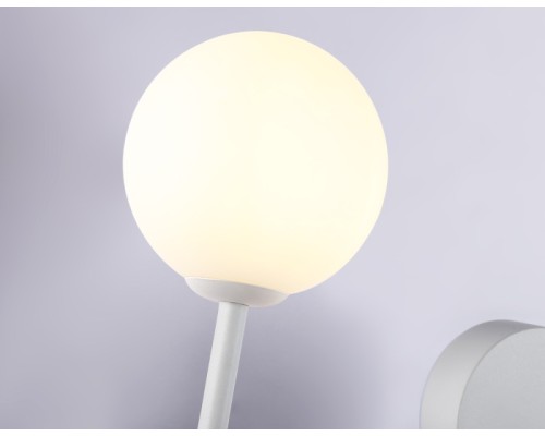 Настенный светильник Comfort FL66388 Ambrella