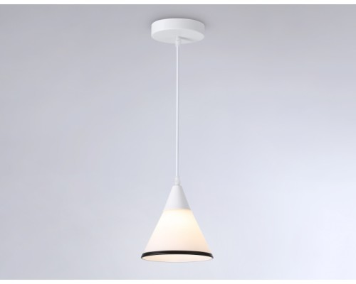 Подвесной светильник Traditional TR3166 Ambrella