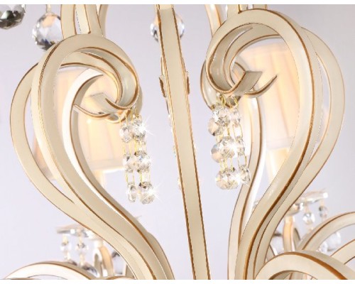 Подвесная люстра Traditional TR4561 Ambrella