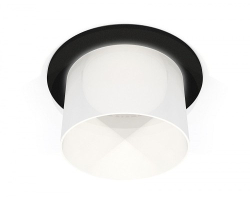 Точечный светильник Techno Spot XC6513067 Ambrella