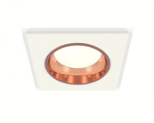 Точечный светильник XC XC6520005 Ambrella