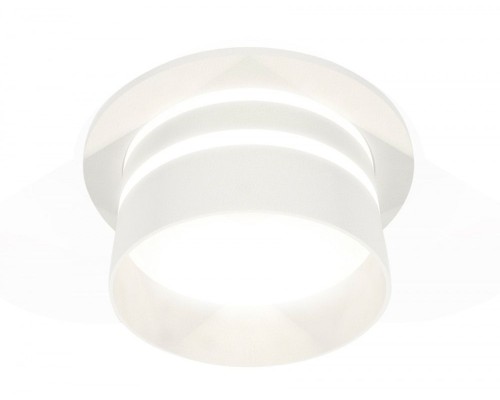 Точечный светильник XC XC7621042 Ambrella