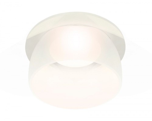 Точечный светильник XC XC7621047 Ambrella