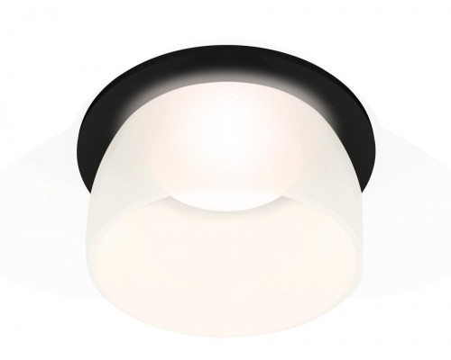 Точечный светильник XC XC7622047 Ambrella