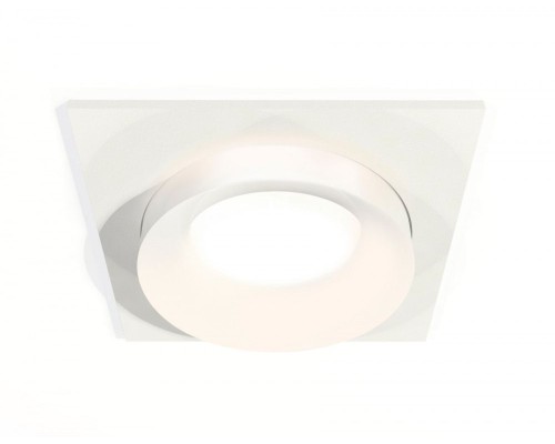 Точечный светильник XC XC7631044 Ambrella