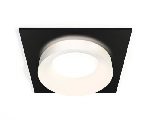 Точечный светильник XC XC7632044 Ambrella