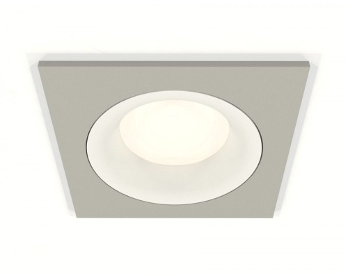 Точечный светильник XC XC7633001 Ambrella