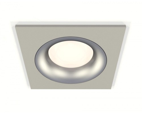 Точечный светильник XC XC7633004 Ambrella