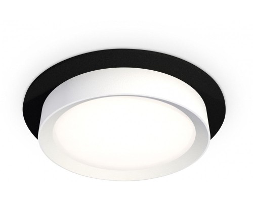 Точечный светильник Techno Spot XC8051001 Ambrella