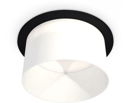 Точечный светильник Techno Spot XC8051016 Ambrella