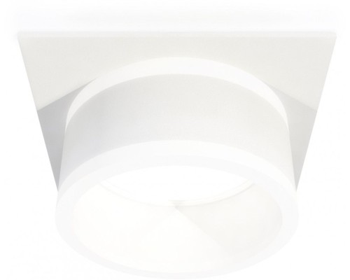 Точечный светильник Techno Spot XC8061019 Ambrella