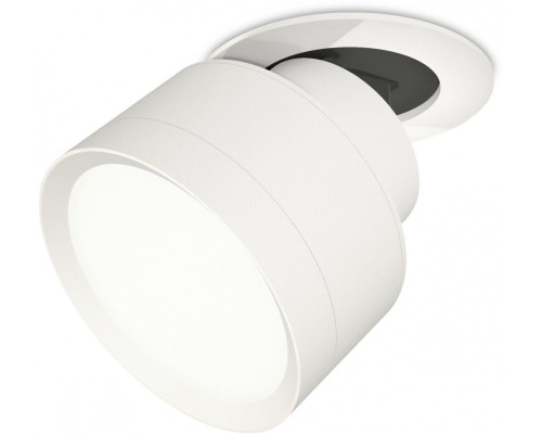 Точечный светильник Techno Spot XM8101500 Ambrella