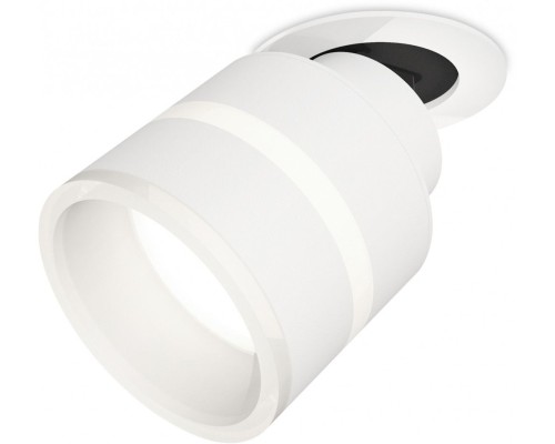 Точечный светильник Techno Spot XM8101524 Ambrella