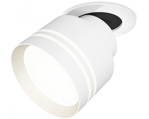 Точечный светильник Techno Spot XM8101526 Ambrella