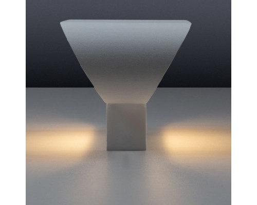 Настенный светильник Lucciola A1429AP-1WH Arte Lamp