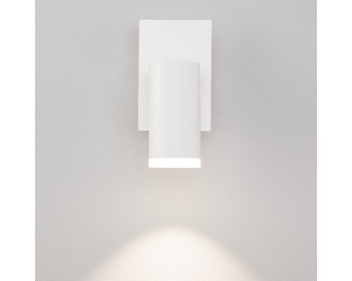 Спот Holly 20067/1 LED белый Eurosvet