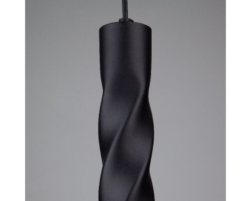 Подвесной светильник Scroll 50136/1 LED черный Eurosvet