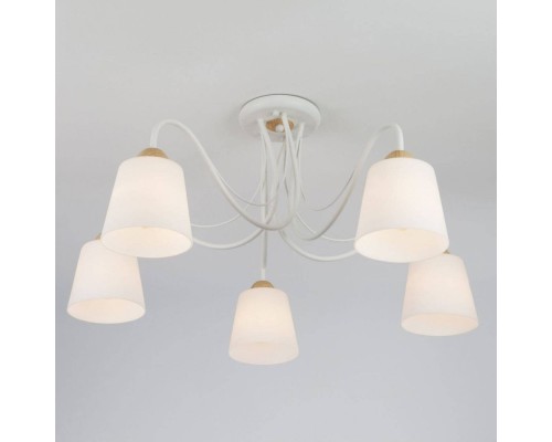 Потолочная люстра Betty 70062/5 белый Eurosvet
