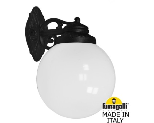 Настенный фонарь уличный GLOBE 250 G25.131.000.AYF1RDN Fumagalli