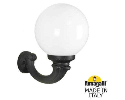 Настенный фонарь уличный GLOBE 300 G30.132.000.AYF1R Fumagalli