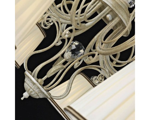 Подвесная люстра Vintage ARM420-08-R Maytoni