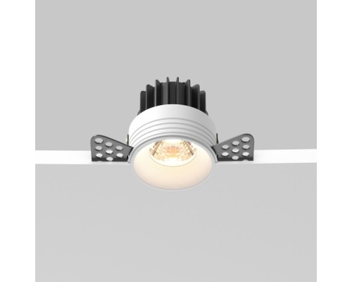 Точечный светильник Round DL058-7W3K-TRS-W Maytoni