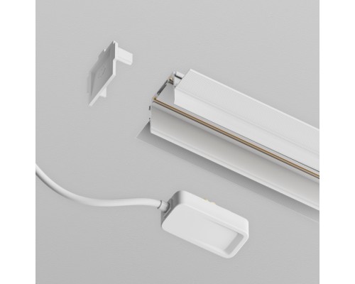 Питание боковое Magnetic track system Radity TRA084B-12W-200 Maytoni