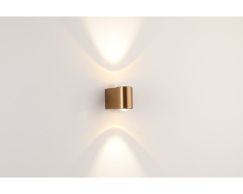 Настенный светильник Scoup ZRS.1823.02 Zortes