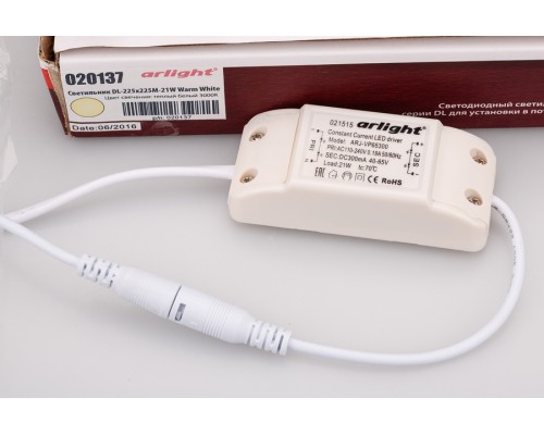 Светильник DL-225x225M-21W Warm White 020137 Arlight